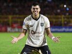 Matheus-Pato-saat-membela-Borneo-FC.jpg