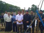Menteri-LH-Hanif-Faisol-Nurofiq-didampingi-Wali-Kota-Depok-Supian-Suri.jpg