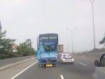 Mobil-polisi-dan-truk-terlibat-aksi-kejar-kejaran-di-Jalan-Tol-Jatiasih.jpg
