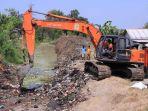 Normalisasi-sungai-di-Kampung-Teluk-Bango-RT-03-RW-01-Desa-Karangharja-Kecamatan-Pebayuran.jpg