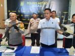 PEMBUNUHAN-Polres-Metro-Bekasi-melakukan-konferensi-pers-terkait-kasus-pembunuhan-remaja.jpg