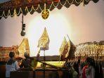 Pagelaran-wayang-kulit-semalam-suntuk-Jumat-29112024-malam.jpg