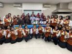 Para-guru-dan-siswa-SMKN-3-Kediri-mengunjungi-proses-produksi-terigu-di-Mill-Bogasari.jpg