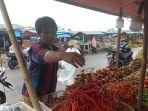 Pedagang-cabai-di-Pasar-Ciputat-bernama-Parel.jpg
