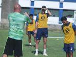 Pelatih-Persib-Bandung-Bojan-Hodak-fokus-kepada-persoalan-taktikal-hingga-penyelesaian-akhir.jpg