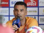 Pelatih-Persija-Jakarta-Carlos-Pena-sebut-timnya-siap-lawan-Barito-Putera.jpg