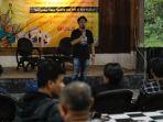 Pelatihan-Public-Speaking-bagi-mahasiswa-di-Klaten-Jawa-Tengah.jpg