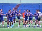 Pemain-Persib-Bandung-sedang-bersiap-menghadapi-Bali-United.jpg
