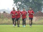 Coach Thomas Doll Sedang Menyari Keseimbangan Macan Kemayoran dalam Latihan Perdana Persija Jakarta