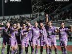 wartakota/Pemain-Persita-Tangerang-lakukan-selebrasi-usai-Irsyad-Maulana-bobol-gawang-Persib-Bandung.jpg