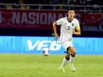 Pemain-timnas-Indonesia-Jay-Idzes-saat-melawan-Lebanon-Senin-892025-malam.jpg
