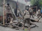 Penertiban-bangunan-liar-di-Jalan-Pool-PPD-Cengkareng-Jakarta-Barat.jpg