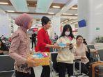 Peringati-Hari-Kartini-petugas-perempuan-KCIC-tampil-anggun-mengenakan-kebaya.jpg