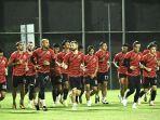 Persija-Jakarta-kembali-berlatih-untuk-persiapan-lawan-Madura-United-FC-pada-6-April-2025.jpg