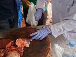 Petugas-DKPKP-Jakarta-ambil-sampel-uji-lab-daging-kurban-di-Masjid-Istiqlal.jpg
