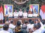 Pramono-Anung-menyaksikan-Penandatanganan-Pakta-Integritas-dan-KPI-BUMD.jpg
