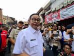 Pramono-tinjau-kebakaran-di-Tamansari244.jpg