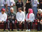 Presiden-Jokowi-dan-Gubernur-Jateng-Ganjar-Pranowo-saat-mengunjungi-SMKN-Jateng-1.jpg