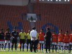 Presiden-Jokowi-temui-pemain-seleksi-Timnas-U-17-di-Stadion-Si-Jalak-Harupat-Bandung-Jawa-Barat.jpg