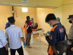 Proses-evakuasi-jenazah-pelajar-17-tahun-dari-saluran-irigasi.jpg