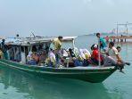 Puluhan-pelajar-dari-Pulau-Panggang-menyeberang-ke-Pulau-Pramuka.jpg