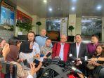 Rektor-nonaktif-UP-ETH-usai-diperiksa-di-Polda-Metro-Jaya-pada-Kamis-2922024.jpg