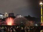 Ribuan-Pengunjung-Serbu-Monas-Saat-Libur-Natal-Saksikan-Air-Mancur-Menari-dan-Video-Mapping.jpg