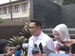 Ridwan-Kamil-di-rumahnya-kawasan-Ciumbuleuit-Cidadap-Kota-Bandung-Rabu-27112024.jpg