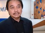 Roy-Suryo-di-Gedung-Kompas-Tv.jpg