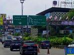 Satlantas-Polres-Bogor-terapkan-one-way-dari-arah-Jakarta-ke-Puncak-Sabtu-952924.jpg