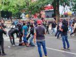 Satu-di-antara-peserta-aksi-ditangkap.jpg