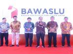 Sekjen-Kemendagri-Suhajar-Diantoro-dalam-Rakornas-Pencegahan-Pelanggaran-Netralitas-ASN.jpg
