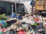Seorang-warga-memviralkan-tumpukan-sampah-yang-ditaruh-petugas.jpg