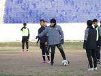 Shin-tae-yong-sedang-pimpin-latihan-Timnas-U-20-di-Tashkent-Uzbekistan.jpg