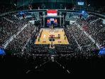 Suasana-Indonesia-Arena-Senayan-Jakarta-dipadati-penonton-saat-laga-final-Honda-DBL-seri-DKI-Jakarta.jpg