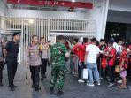 Suasana-pengamanan-laga-Indonesia-vs-Bahrain-di-SUGBK.jpg