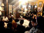 Suasana-rumah-duka-Marissa-Haque-Rabu-2102024.jpg