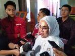 Tia-Rahmania-bersama-kuasa-hukumnya-Jupryanto-Purba-di-Bereskrim-Mabes-Polri.jpg