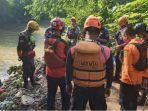 Tim-SAR-Gabungan-pencarian-warga-Klapanunggal-yang-diduga-hanyut-di-Kali-Cileungsi.jpg