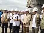 Tinjau-TPST-Bantargebang-Bareng-Pratikno-Zulhas-dan-Hanif-Pramono.jpg