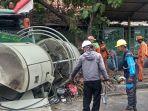 Truk-kontainer-menghantam-sejumlah-warga-di-Jalan-Sultan-Agung-Kota-Bekasi.jpg