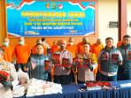 Unit-Reskrim-Polsek-Sawah-Besar-menindak-home-industri-produksi-ekstasi-Selasa-21102025.jpg