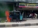 Video-bajaj-pemudik-mengalami-kebakaran-di-Jalan-Pantura-Kabupaten-Bekasi-Jawa-Barat-viral.jpg