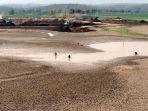 Waduk-Dawuhan-Madiun-mengering.jpg