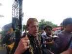Wakil-Bupati-Bogor-Jaro-Ade-saat-ditemui-di-lokasi-Helaran-Budaya-2025.jpg