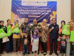 Wali-Kota-Bekasi-Gani-Muhamad-menyalurkan-Cadangan-Pangan-Pemerintah.jpg
