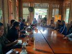 Warga-Desa-Watesjaya-mengadu-soal-pendangkalan-Danau-Lido-pada-Sabtu-122025.jpg