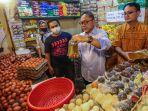 Zulkifli-Hasan-kambali-turun-ke-pasar-Jumat-176-dengan-mengunjungi-Pasar-Koja.jpg