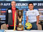 alfred-riedl-dan-kiatisuk-senamuang_20161216_163220.jpg