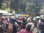 antrean-pengunjung-taman-margasatwa-ragunan-pasar-minggu-jakarta-selatan.jpg